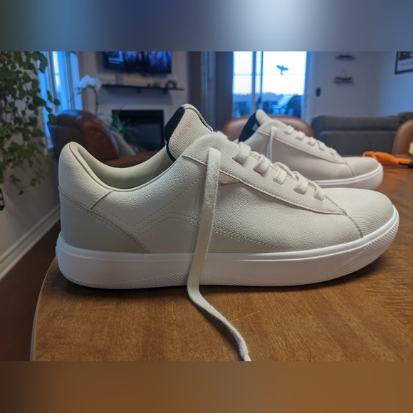 Vessis Soho Waterproof Sneakers, W9 - Picture 2 of 8